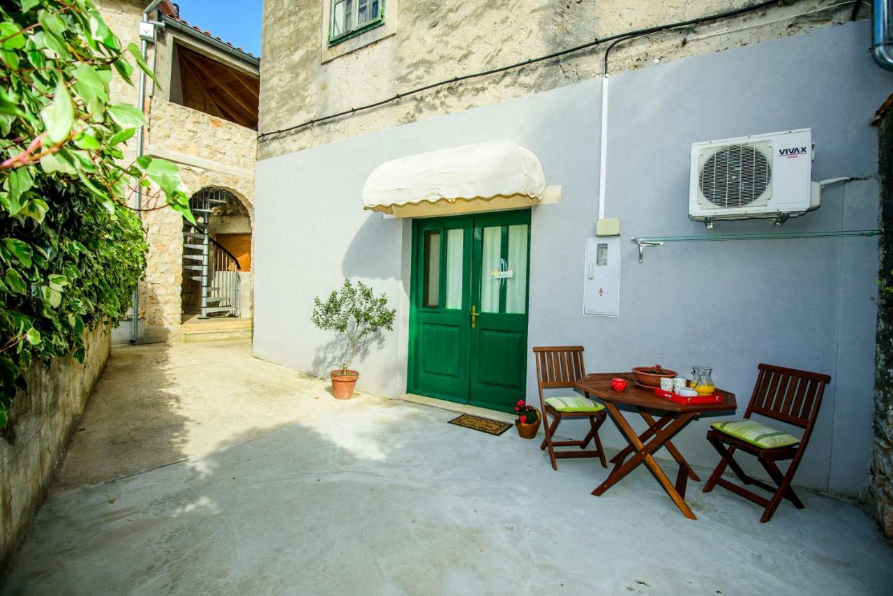 Rustica Apartments Шибеник Экстерьер фото